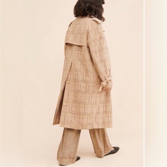☔️ FARM Rio for Anthropologie Womens Cottagecore Eyelet Beige Trench Coat Medium - Picture 8 of 16